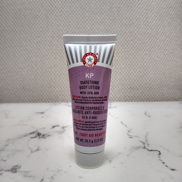 First Aid Beauty KP Smoothing Body Lotion 1oz 28.3g Deluxe Travel Size - Picture 1 of 4